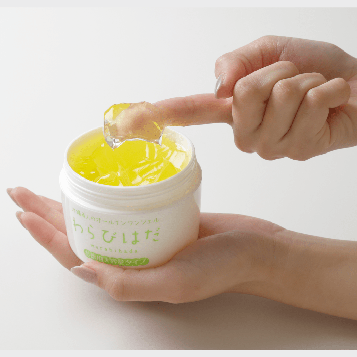 【ちゅらかなさ】　沖縄美人のオールインワンジェル　Wの医薬部外品効果 チュラコス ⁄ 沖縄美人のオールインワンジェル ちゅらかなさの公式商品