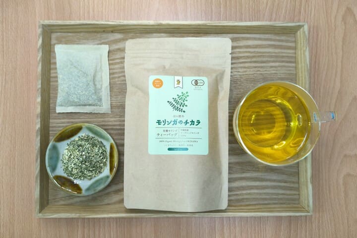 モリンガのチカラ ティーバッグとティーバッグ、お茶の写真
