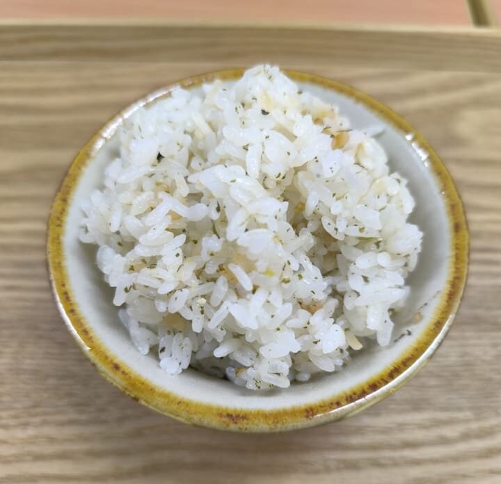 モリンガの出がらしで炊いたご飯